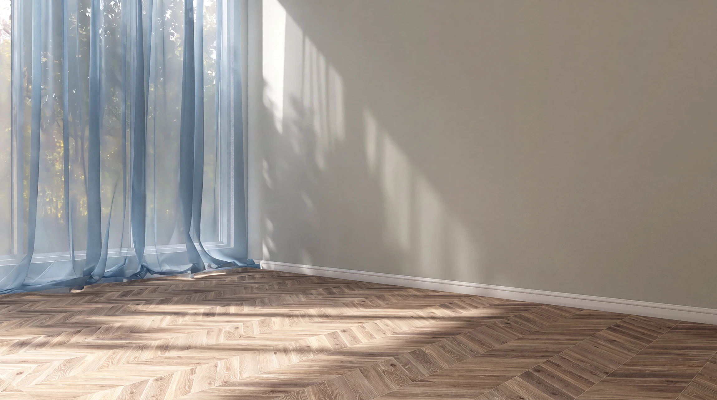 Intérieur résidentiel, personne agenouillée installant du parquet flottant stratifié imitation bois clair
